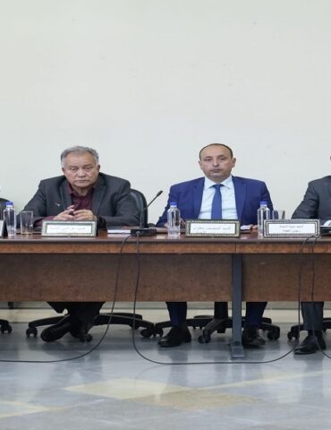 lajna 2 لجنة الصحة تستمع إلى ممثلي الوزارة حول حملة التلقيح ضد الورم الحليمي البشري