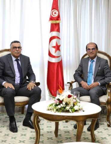 machari3 1 جلسة عمل مشتركة بين وزيري التجهيز وأملاك الدّولة حول التسريع في إنجاز المشاريع العمومية