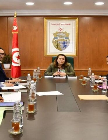 pme 332 مليون دينار قيمة تعهدات الدولة في إطار دعم إعادة الهيكلة المالية للمؤسسات الصغرى والمتوسطة