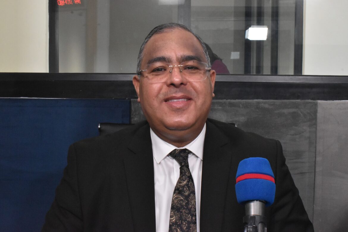 received 3435522060004179 محسن حسن: "على النظام البنكي والمالي والحكومة اتخاذ اجراءات لانعاش الإقتصاد"