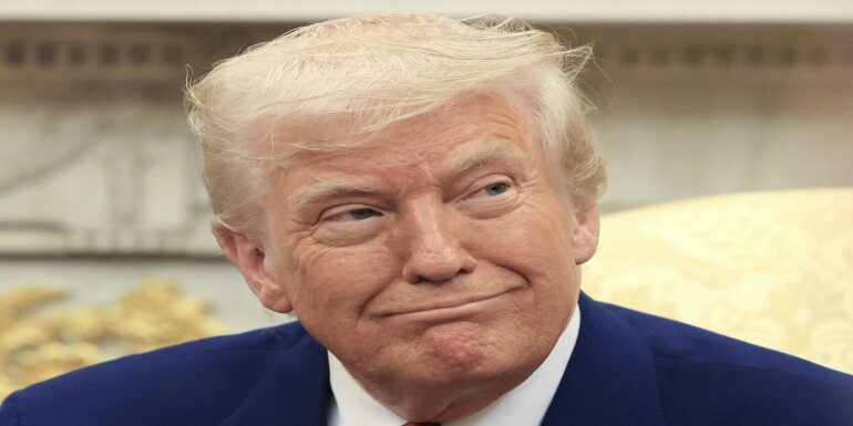 trump 1 ترامب: سأعلن بعد قليل عن الخبر الأكثر أهمية وتأثيرا على الإطلاق