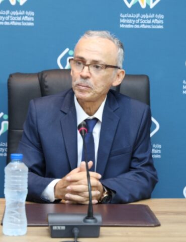 1746110045042 وزير الشؤون الإجتماعية: "يتم تطوير التشريعات لضمان عمل لائق"