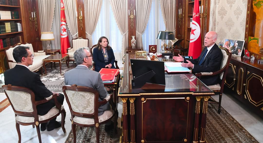 FB IMG 1746248608839 رئيس الجمهورية: يجب إيجاد طرق جديدة في العمل في ظلّ فكر جديد لاختصار المسافة في الزّمن