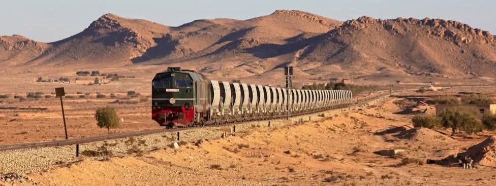 FB IMG 1747207659928 تخصيص 165 عربة لنقل الفسفاط من مدن الحوض المنجمي عبر القطارات