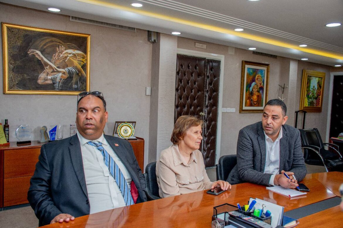i3a9a الاتفاق على إمضاء شراكة إطارية ومخطط تنفيذي بين وزارة التشغيل والمنظمة التونسية للدفاع عن حقوق الأشخاص ذوي الإعاقة
