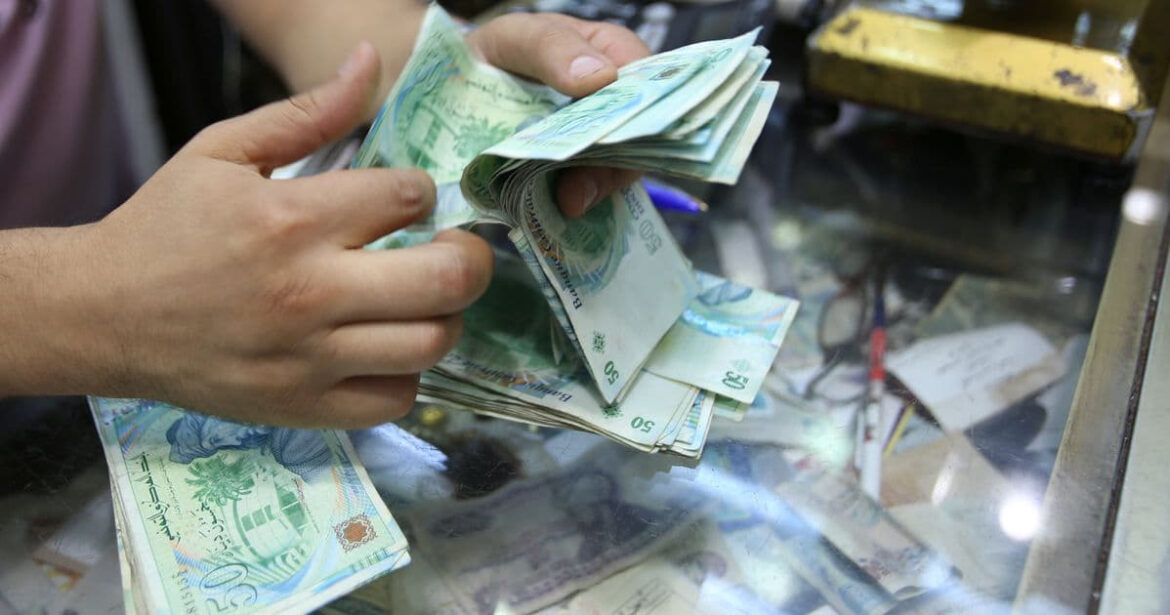 money كتلة القطع والأوراق النقدية المتداولة تزيد بنسبة 13 بالمائة