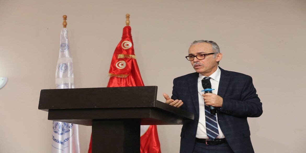 اج وزير الشؤون الاجتماعية يدعو لتوسيع التشاور حول تنقيح القانون المحدث للمجلس الوطني للتونسيين المقيمين بالخارج