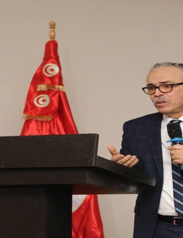 اج وزير الشؤون الاجتماعية يدعو لتوسيع التشاور حول تنقيح القانون المحدث للمجلس الوطني للتونسيين المقيمين بالخارج