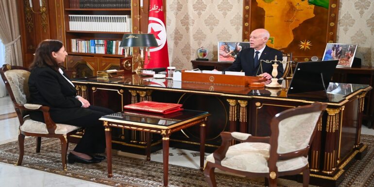 زنزري سعيّد: يجب أن يكون إعداد مشروع قانون المالية للسنة القادمة يُكرّس الدور الاجتماعي للدولة