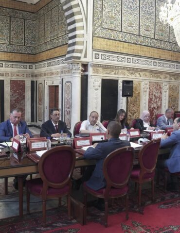 مجلس 2 جلسة عامة الاثنين المقبل وإحالة مقترحات قوانين إلى اللجان