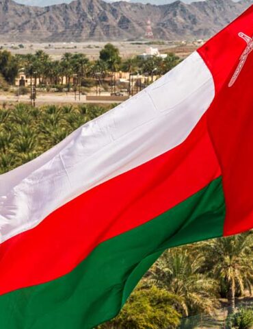 OMAN عُمان أول دولة خليجية تفرض ضريبة الدخل