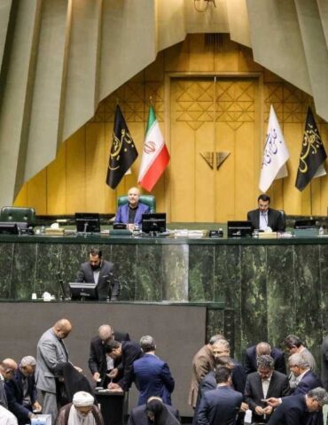 majless choura iran مجلس الشورى الإيراني يوصي بإغلاق مضيق هرمز