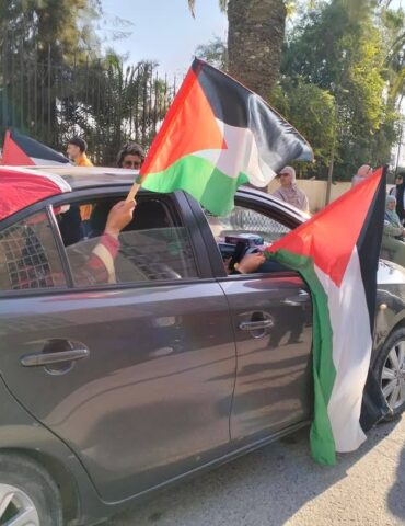 فلسطين انطلاق قافلة الصمود لكسر الحصار على قطاع غــ.زة بمشاركة عدد كبير من التونسيين