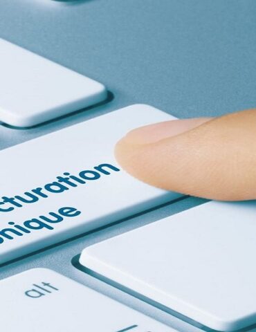 facture وزارة المالية تشرع في تطبيق العقوبات الخاصة بنظام الفوترة الالكترونية