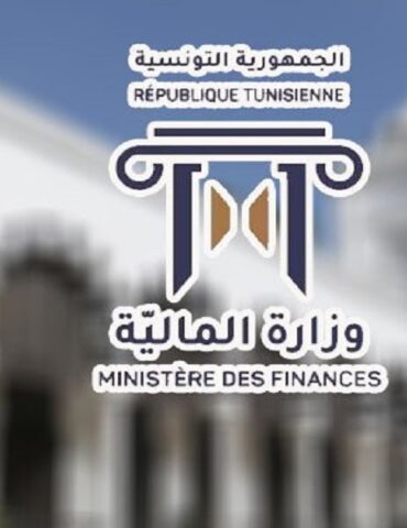 finance وزارة المالية تكشف عن عدد المعلمين والأساتذة النواب المشمولين بالتسوية في 2025 و2026