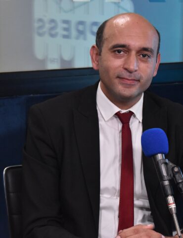 received 1375119390466855 ظافر الصغيري: "رئيس البرلمان يُعطل التشريع ويَحتجزُ مشاريع القوانين"