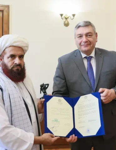 russ روسيا تعترف رسميا بإمارة أفغانستان الإسلامية