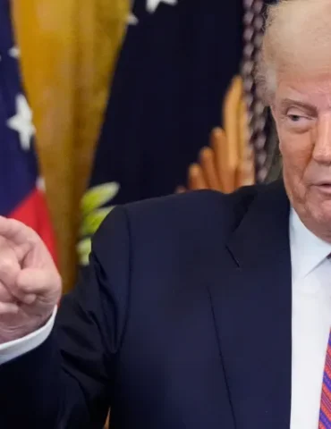 trump ترامب يحذر: بريكس "ستنهار سريعا" إذا شكلت يوما ما أي كيان فاعل