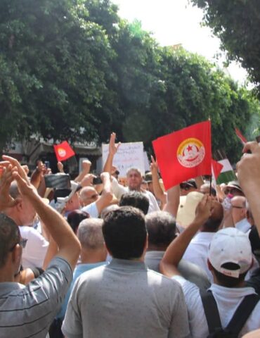 FB IMG 1756386235893 حفيظ حفيظ.. عديد الملفات عالقة ويجب فتح المفاوضات