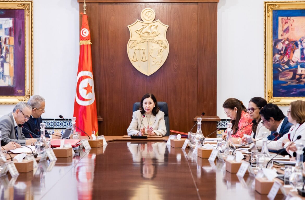 7oukouma نحو مراجعة جذرية وشاملة لمنظومة التأمين على المرض