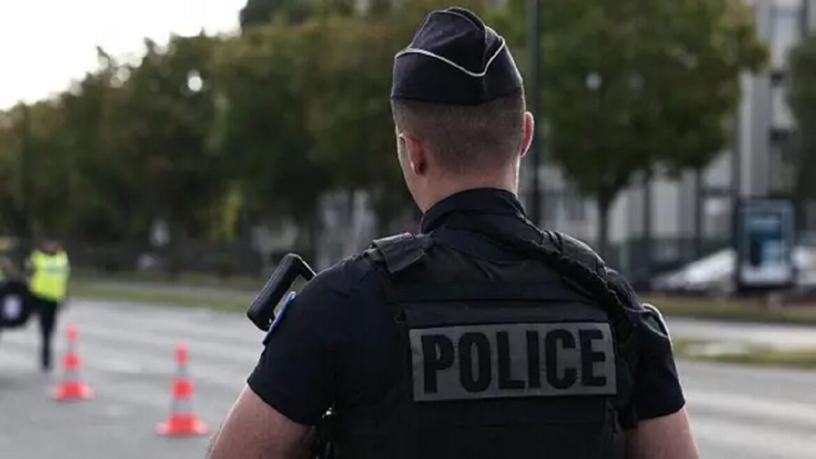 policz مرسيليا: جرحى في هجوم بسكين ومقتل المنفذ