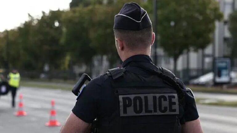 policz مرسيليا: جرحى في هجوم بسكين ومقتل المنفذ