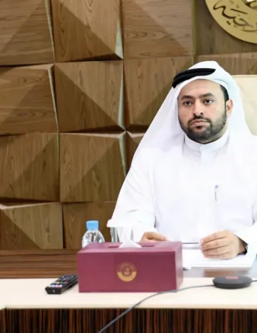 q مسؤول قطري يبحث في "الجنائية الدولية" الرد القانوني على إســ.رائـ.يل