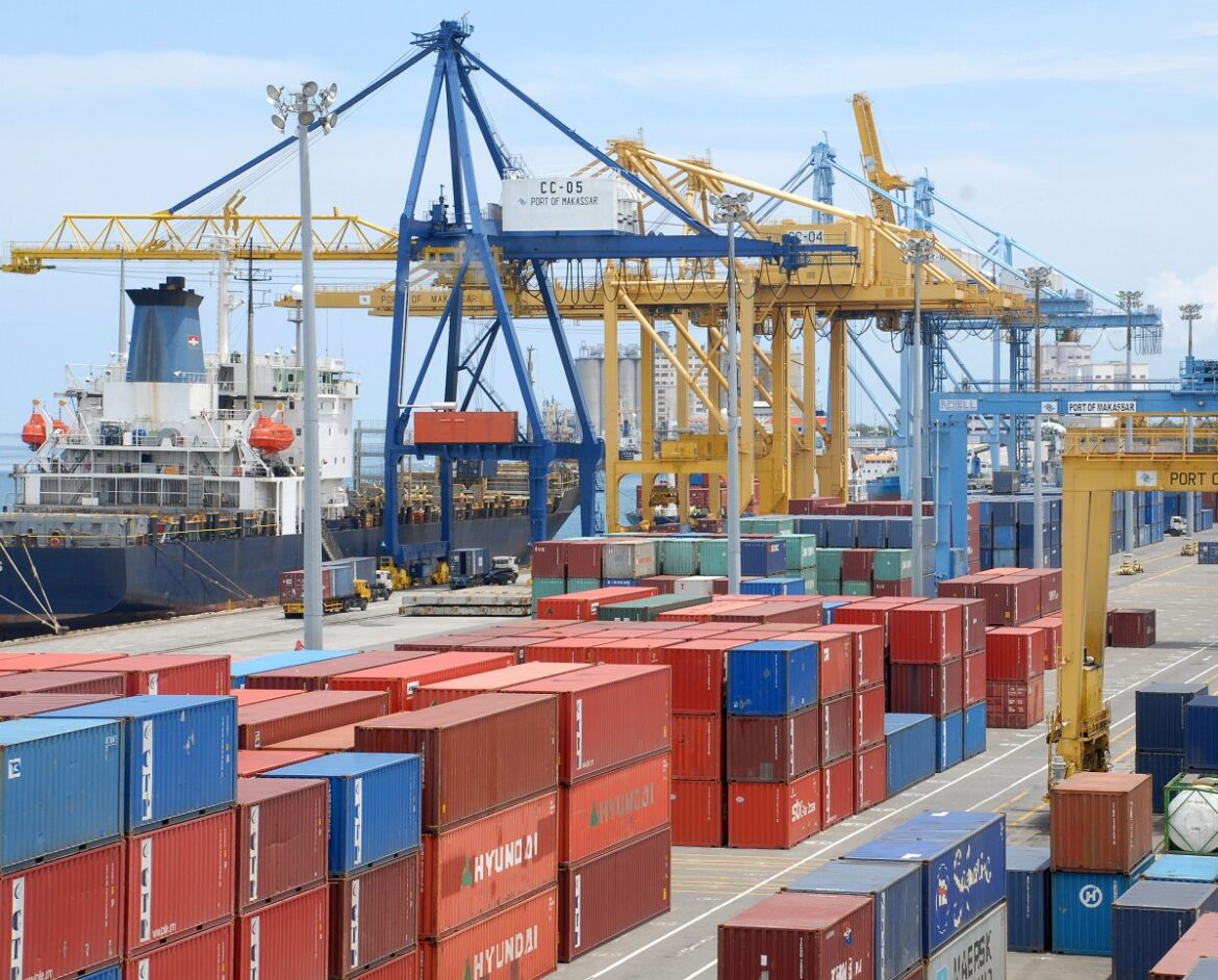 الصادرات صادرات تونس الصناعية تبلغ 38224 مليون دينار إلى أواخر أوت 2025