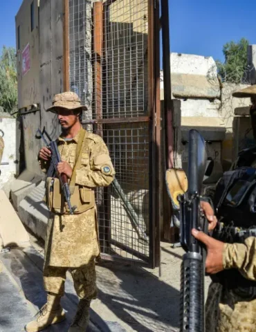af عشرات القتلى باشتباكات بين باكستان وأفغانستان وإسلام آباد تتوعد بـ"رد قوي"