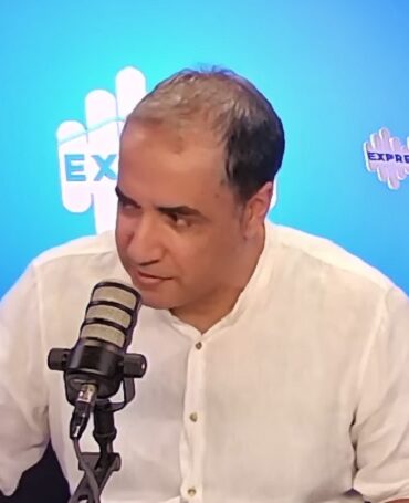 zied زياد أيوب: "نسبة الديون كانت ستؤدي بتونس إلى الإفلاس .. ونجحنا في تجنب الكارثة"