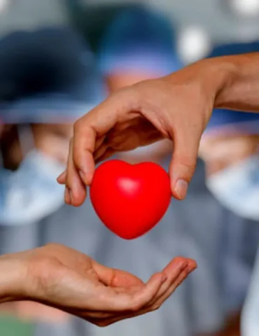 التبرع اليوم الوطني للتبرع بالدم: أهمية التبرع الطوعي لتأمين مخزون كافٍ
