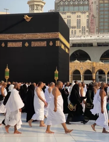 العمرة أسعار العمرة تصل إلى 8 ألاف دينار خلال شهر رمضان