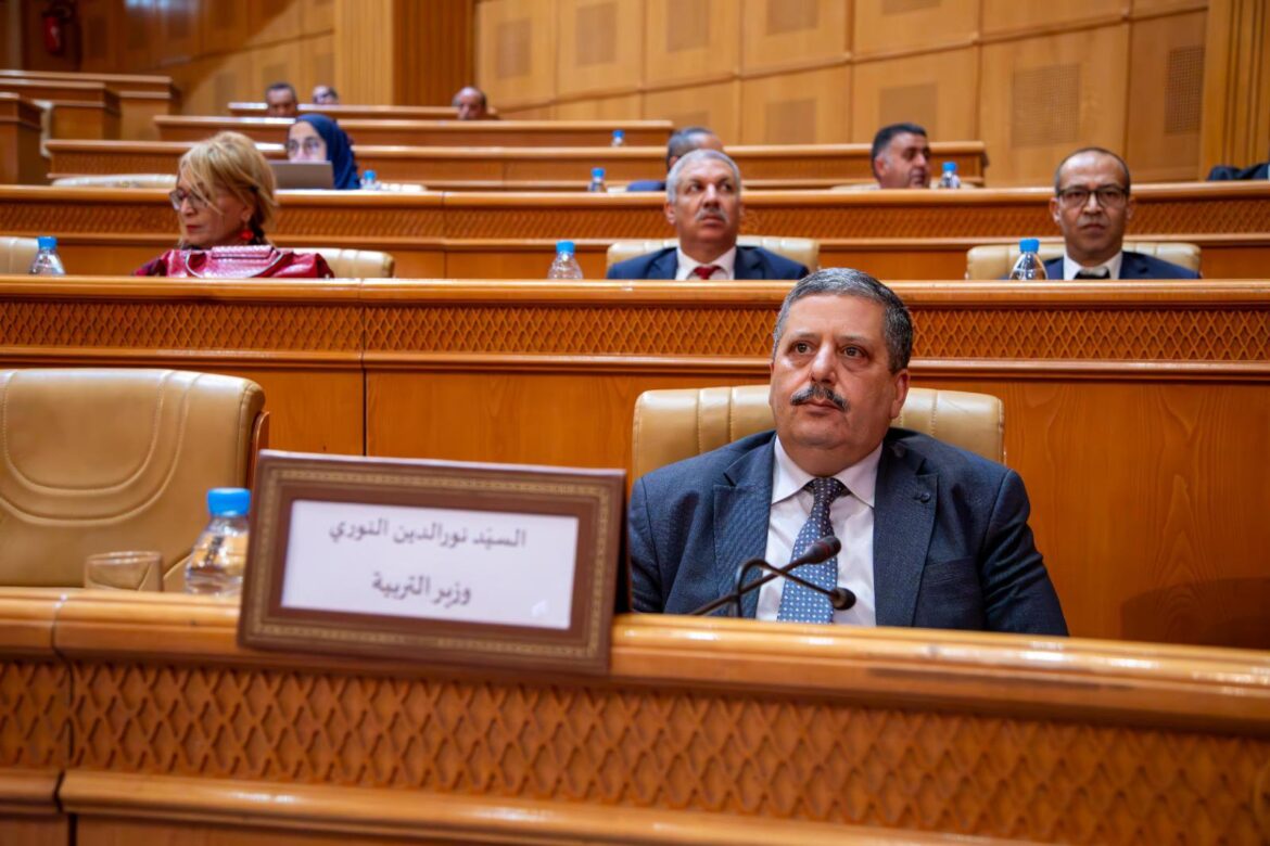 تربيو وزير التربية: الوزارة شرعت في تسوية الدفعة الثانية من الأساتذة والمعلمين النواب