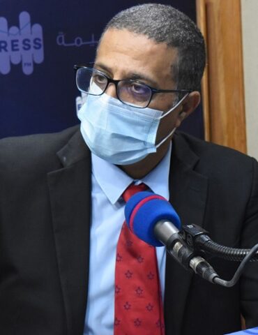 رياض قويدر الدكتور رياض قويدر نائبًا أول لرئيس الاتحاد العالمي لطب الأعصاب