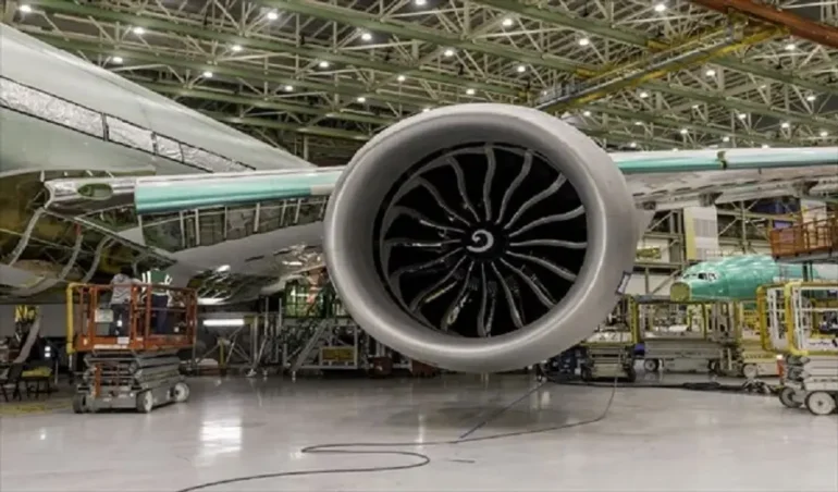 avion وزيرة الصناعة تعلن عن توقيع ميثاق الشراكة بين القطاعين العام والخاص العام المقبل لتطوير قطاع مكونات الطائرات