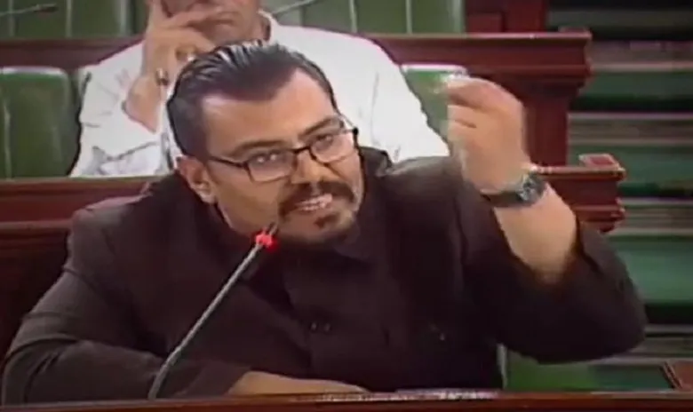 أحمد سعيداني أحمد سعيداني: إنجازات سعيّد تقتصر على تدشين حديقة وهو منفصل عن الواقع