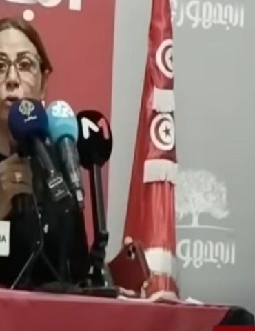 حنان عضو هيئة الدفاع عن جوهر بن مبارك: إيداع شكاية حول تعرض منوّبها "لجريمة تعذيب"