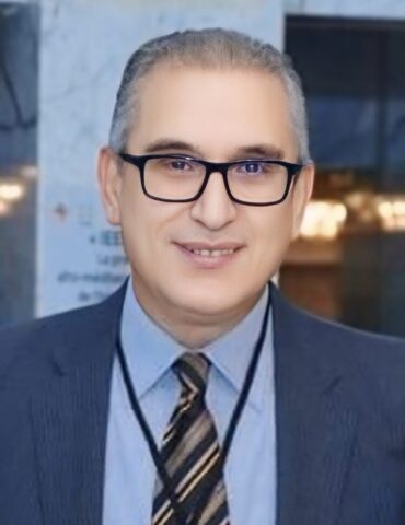 خالد غديرة خالد غديرة يدعو إلى تدريس الذكاء الإصطناعي منذ التعليم الأساسي
