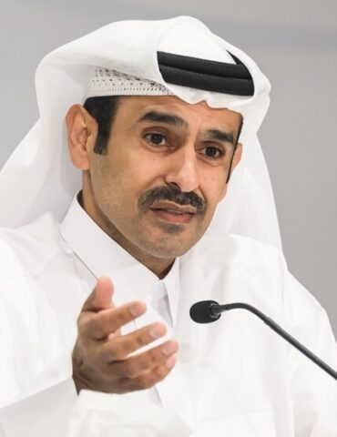 قطؤ قطر تلوح مجددا بقطع إمدادات الغاز المسال إلى أوروبا