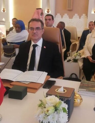 وزير الفلاحة وزير الفلاحة يقترح إطلاق إعلان دولي حول النخيل والتمور