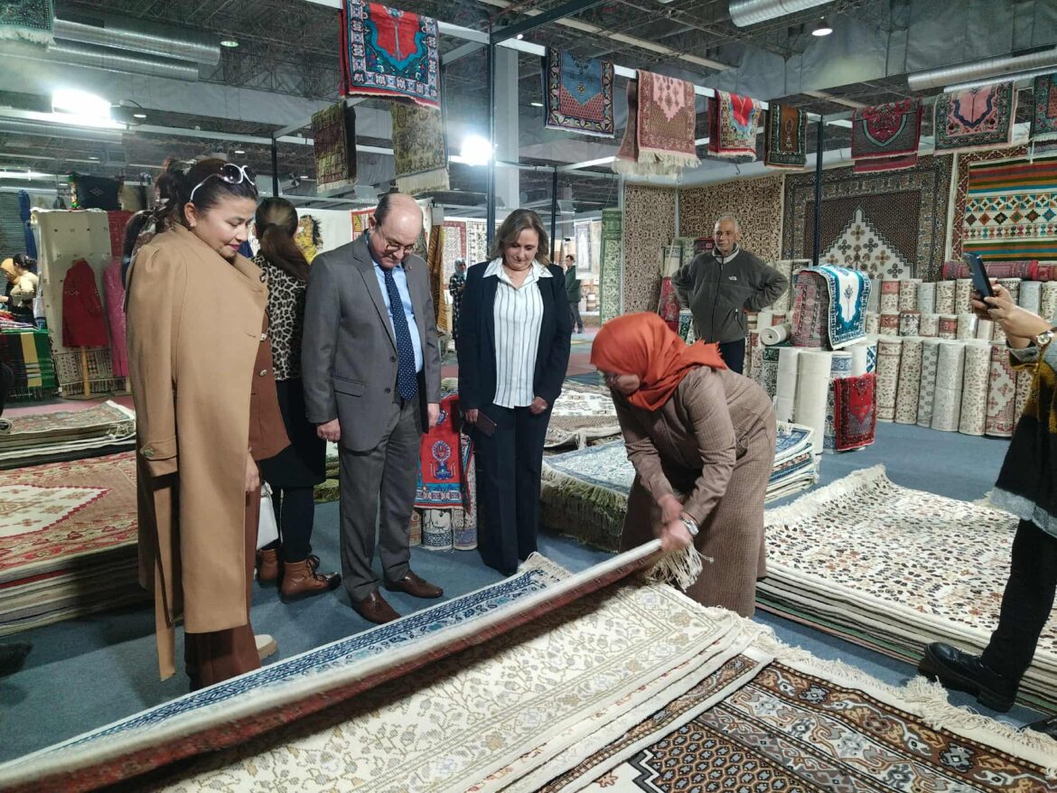 54c939f4 d0d9 442b a8d4 311cb32e0dd0 افتتاح معرضي "دار ديكو" و "الزربية والمنتوجات التقليدية" بقصر المعارض بالكرم