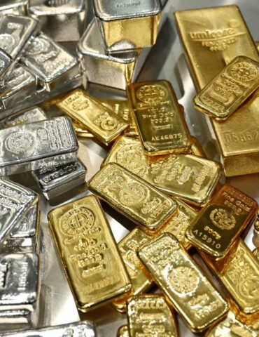 96721 2025.. عام الذهب والعملات المشفرة والمعادن النادرة