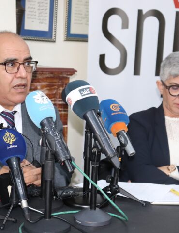 thabet عميد المحامين: تونس تعيش وضعا صعبا في ما يخص حقوق الإنسان