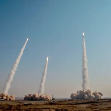 إيران 1 إيران تجدد قصفها للكويت وأمريكا ترد على مقتل جنودها بالأردن