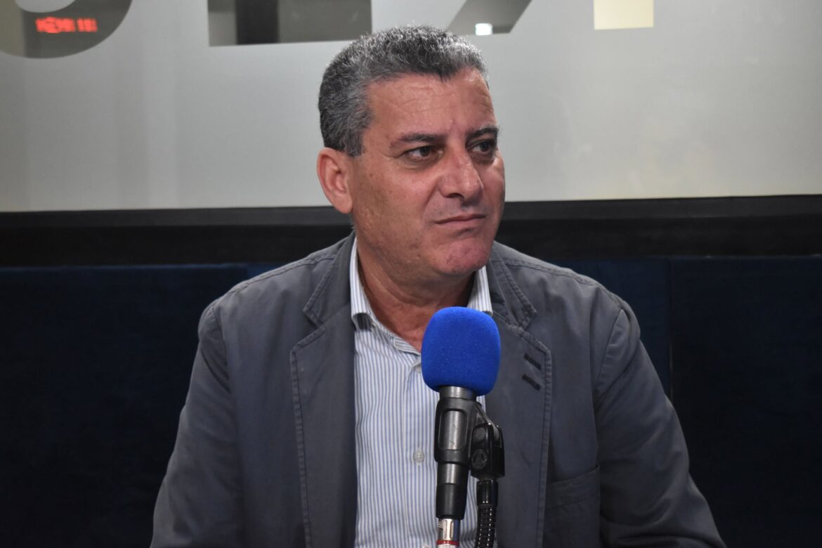 فتحي بن خليفة فتحي بن خليفة يطالب بوضع خطة خلال 24 ساعة لإنقاذ موسم زيت الزيتون