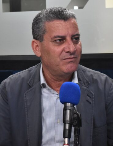 فتحي بن خليفة فتحي بن خليفة يطالب بوضع خطة خلال 24 ساعة لإنقاذ موسم زيت الزيتون
