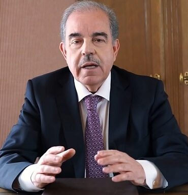منذر الزنايدي 0 السجن 19 سنة غيابيًا على منذر الزنايدي في ملفات ذات صبغة 'إرهابية'