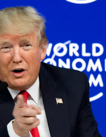 donald trump at davos 0 ترامب من دافوس: أوروبا لا تسير في الإتجاه الصحيح