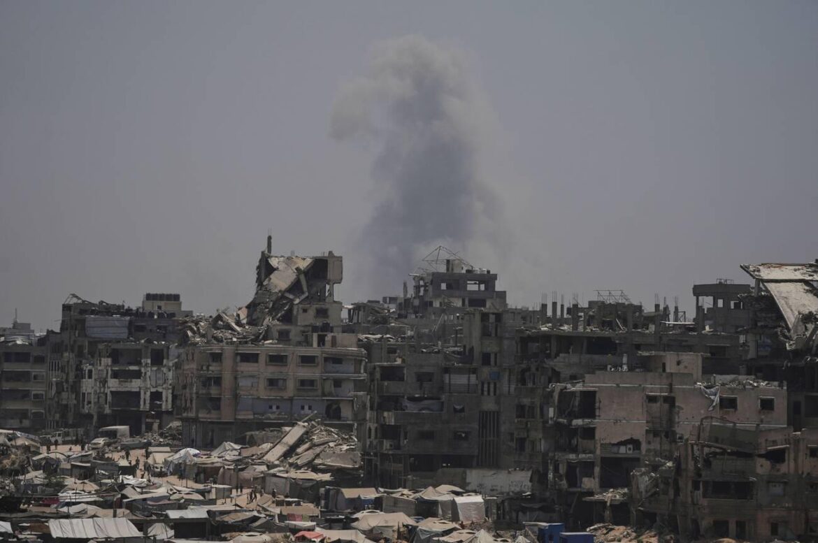 gaza تواصل القصف على عدة مناطق من قطاع غزة منذ فجر اليوم