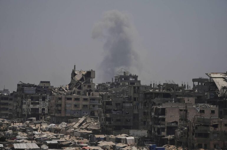 gaza تواصل القصف على عدة مناطق من قطاع غزة منذ فجر اليوم
